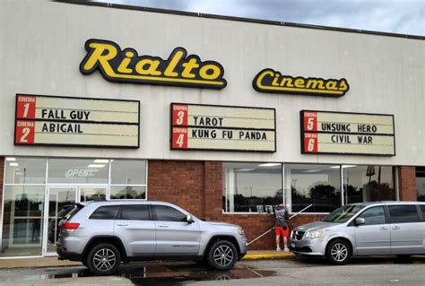 macomb il movie theater|rialto cinemas movie lover.